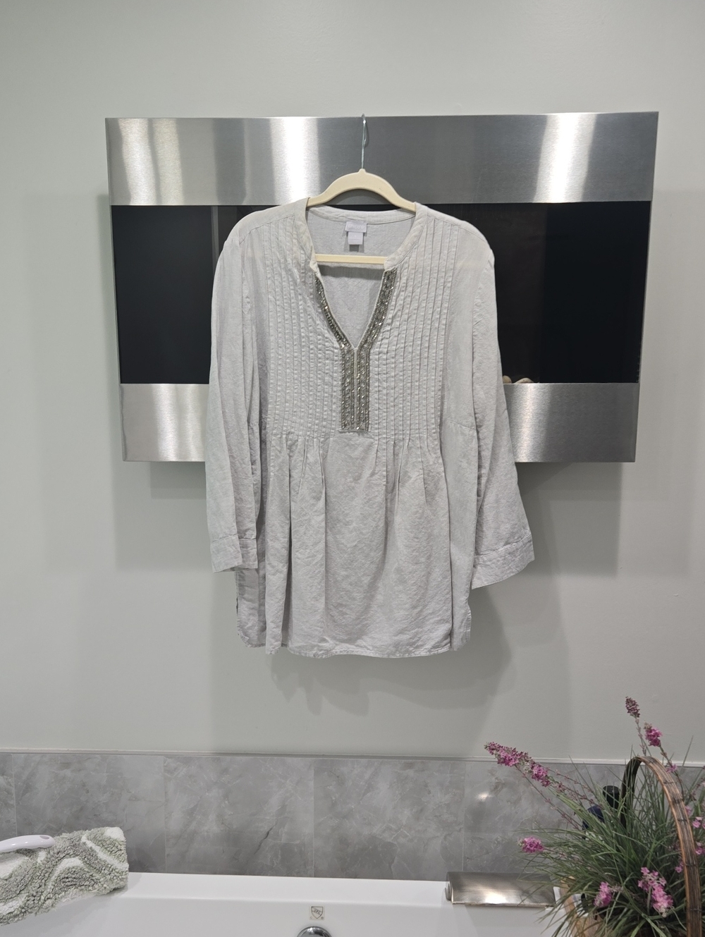 Chico's Light Gray Embellished Pintuck V-Neck Tunic